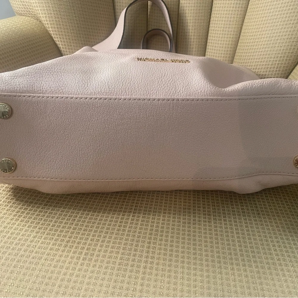 Michael Kors Blush Shoulder Bag